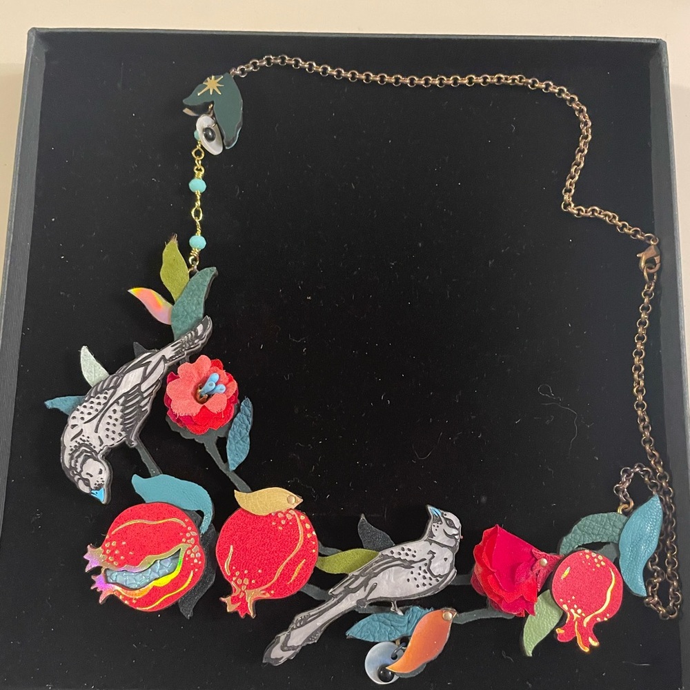 Rosita Bonita Enchanted pomegranate necklace